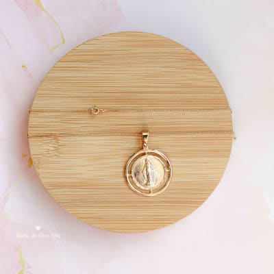 Collar Baño Maxi Medallón Santísima1