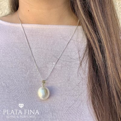 Collar Bola Satinada1