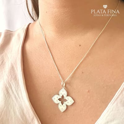 Conjunto Flor Cuatro Pétalos2