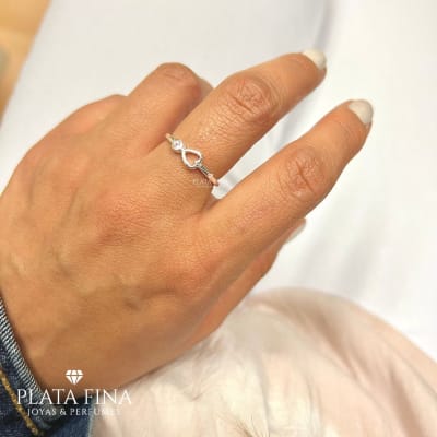 Anillo Infinito Circón Rosado2