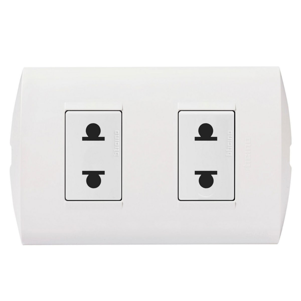 2X TOMACORRIENTE 2P UNIV 15-16/250V1