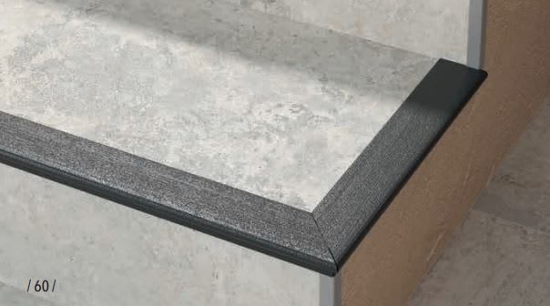 RÚSTICO FIBRA PELDAÑO NEGRO2