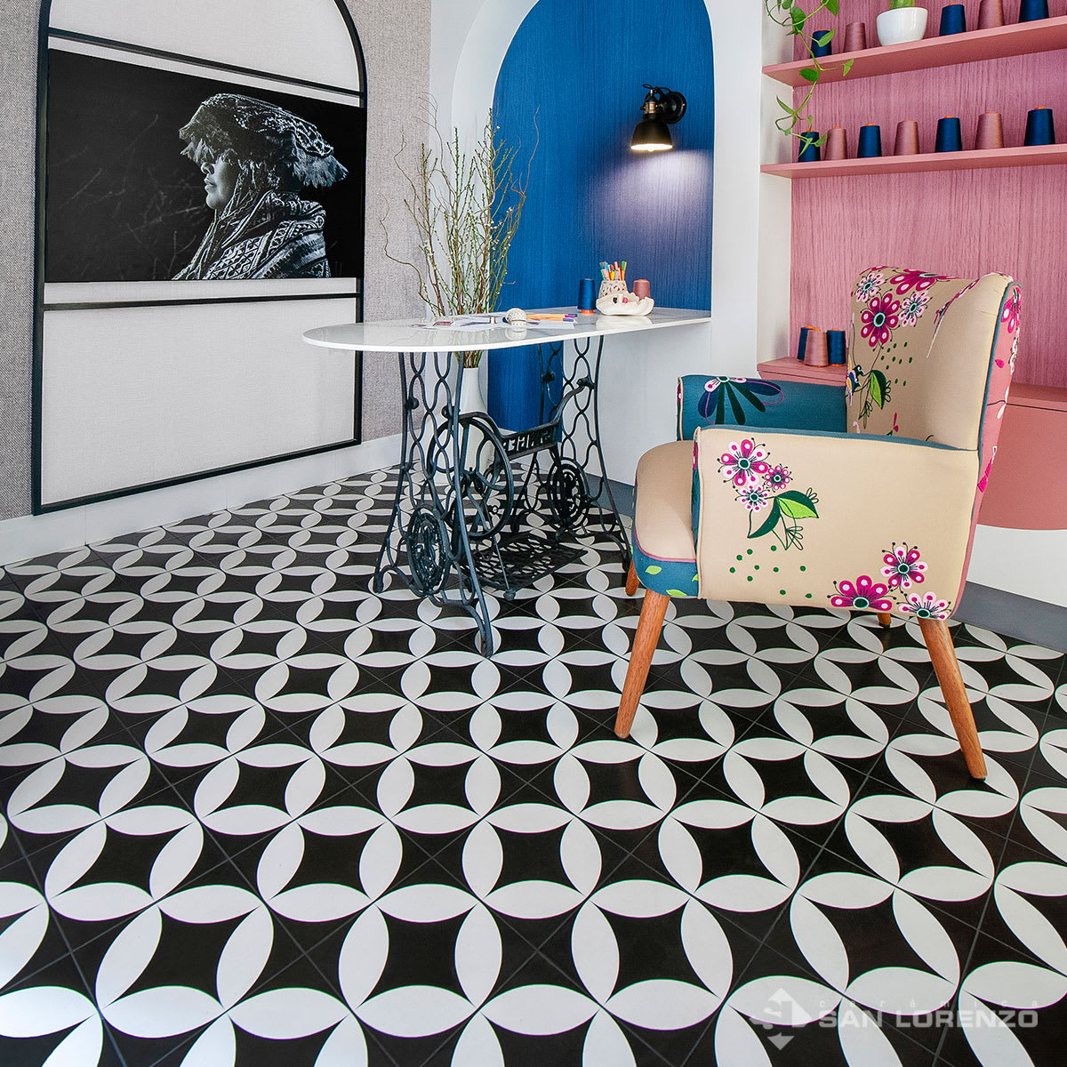 DECO CARDINALE NEGRO 21.6X21.64