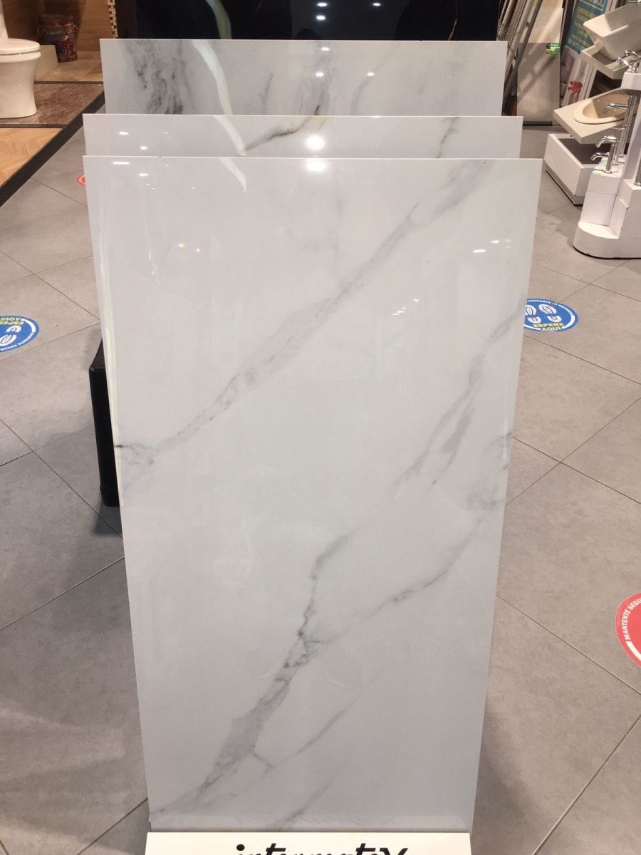 PORCELANATO GRECO 60X1.20 1A MT (2.16)