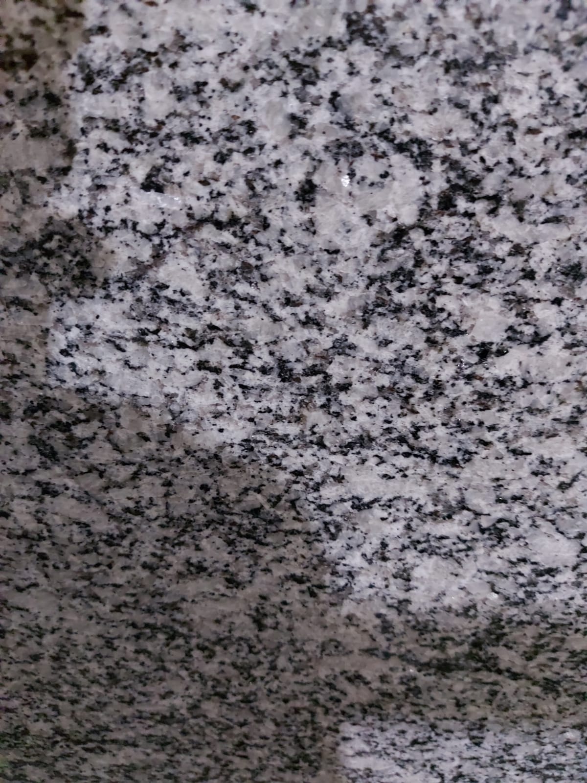 GRANITO GRIS SERENA CORUMBA (2.78 x 0.065) ACABADOS BRYG´S