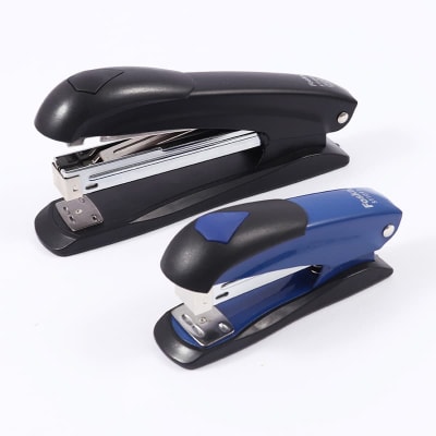 Corchetera Metálica 30 Hojas 24/6 26/6 ST1093 Foska1