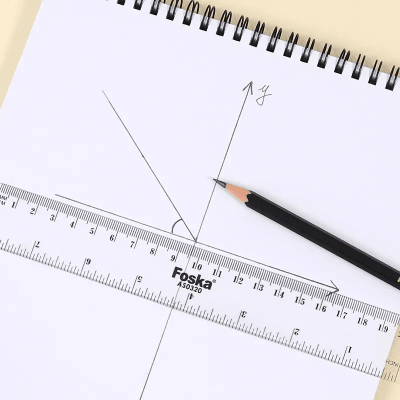 Regla de plástico 20 cm