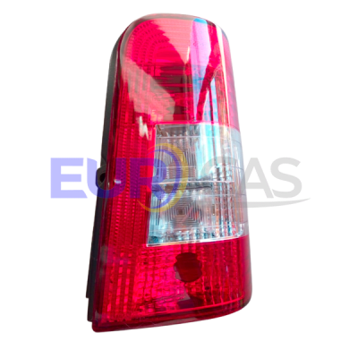 FAROL TRASERO DERECHO 1