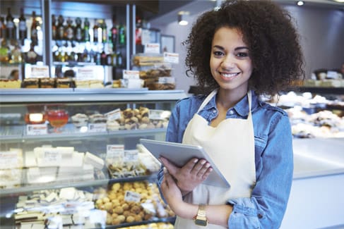 ¿Cuáles son las diferencias entre emitir las boletas electrónicas con Bsale y un sistema gratuito?