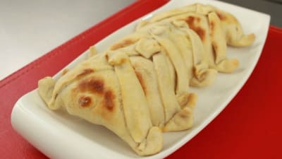 EMPANADA NAPOLITANA