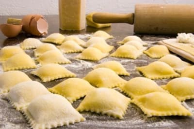 RAVIOLON CARNE CON CEBOLLA CAJA 27 UNI