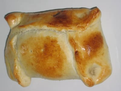 EMPANADA CARNE QUESO
