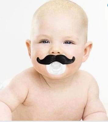 Chupetes con bigotes