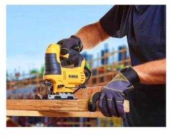 SIERRA CALADORA 650W DEWALT5
