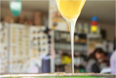 LACA PARA MADERA LITRO GRANEL2 LACA PARA MADERA LITRO GRANEL2