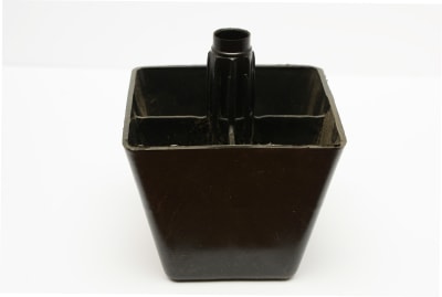 PATA PLÁSTICA PIRAMIDE