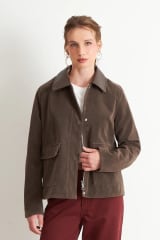 CHAQUETA TIPO GAMUZA CUELLO ECOCUERO