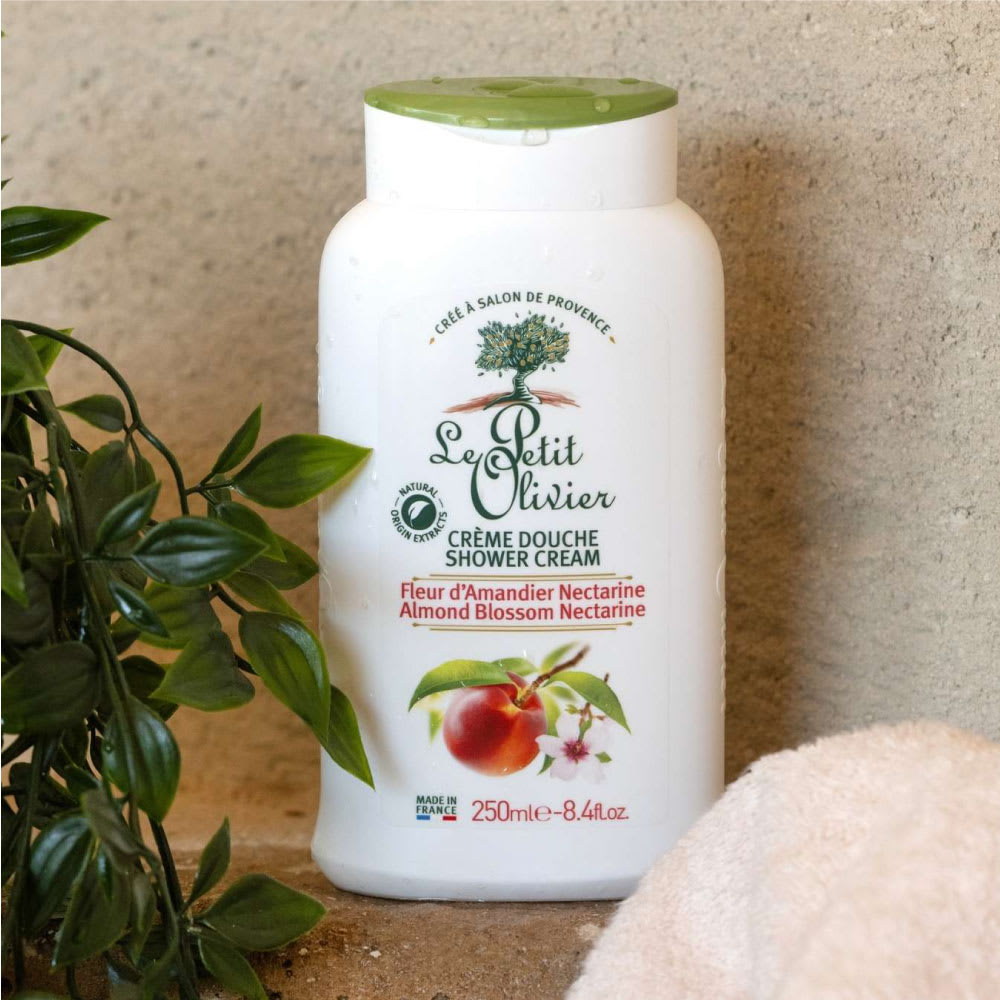 Crema de Ducha Extra Suave Almendro 250 mL1