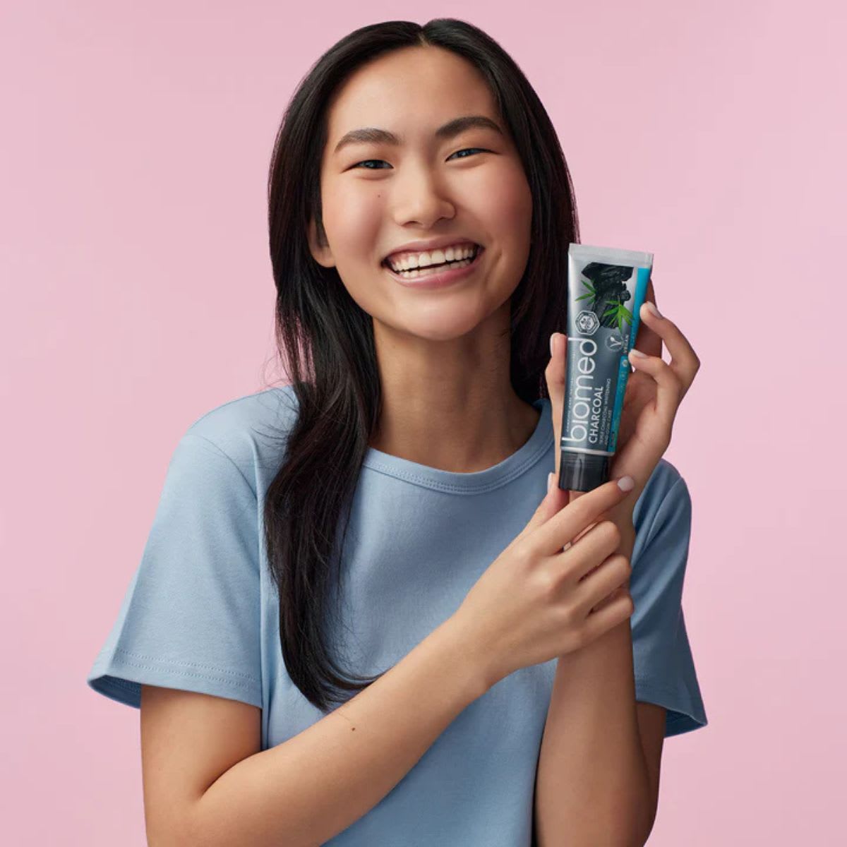 Biomed Pasta Dental Sin Fluor Charcoal Blanqueamiento natural2