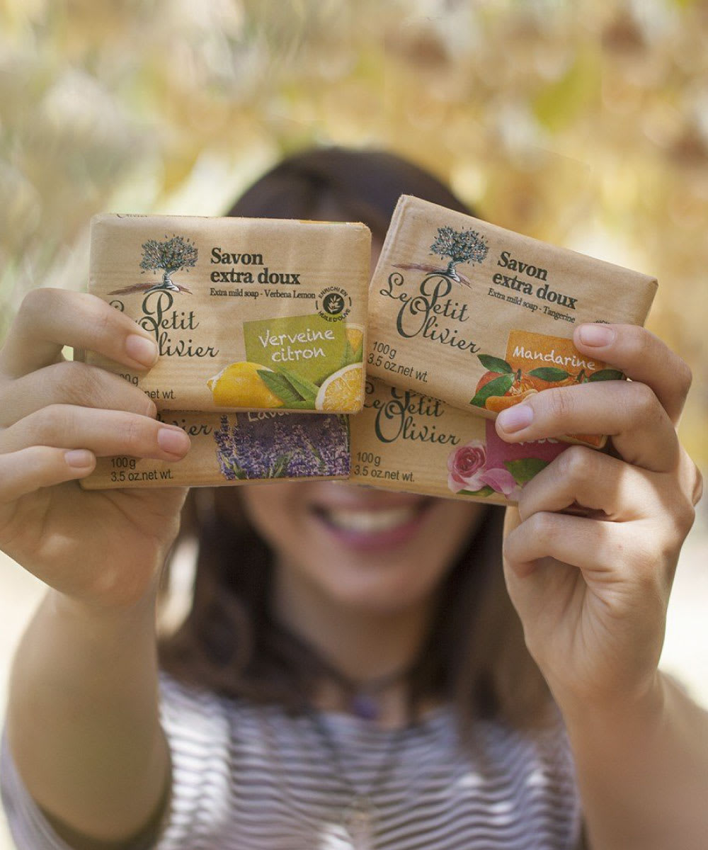 Jabon Extra Suave Rosa 100g2