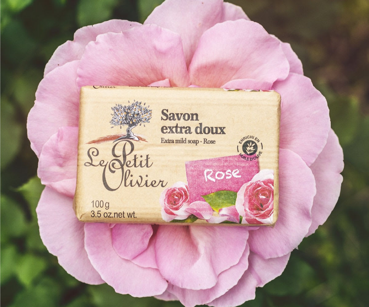 Jabon Extra Suave Rosa 100g4