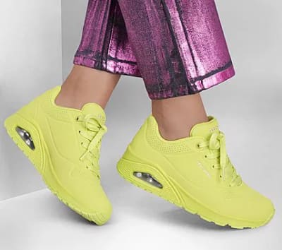 ZAPATILLAS SKECHERS UNO STAND ON AIR GREEN1