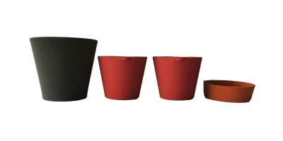 Set 4 Macetas Arena 1  Alto 20x20x18 cm Gris 2 Mediano 15x15x13cm Rojo 1 Suculenta 16x15x5 cm Naranjo