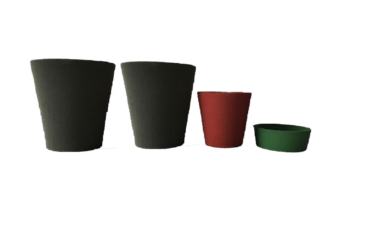 Set 4 Macetas Arena 2 Alto 20x20x18 cm Gris 1 Mediano 15x15x13cm Rojo 1 Suculenta 16x15x5 cm Verde1