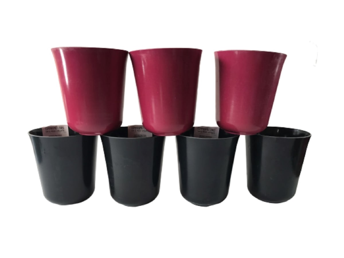 Set 7 Maceteros Bios Flores 4 Negros, 3 Purpuras 13x13x14,5 cm1