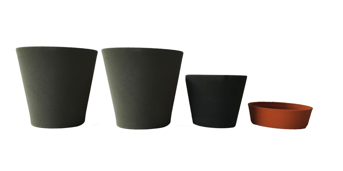 Set De 4 Maceteros Arena 2 Alto Grafito 20x20x18cm 1 Mediano Negro 15x15x13cm1  Suculenta Naranja 16x15x5cm4