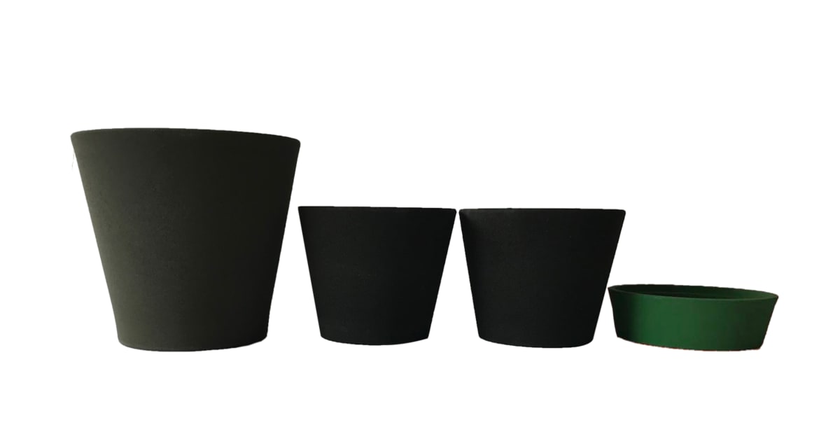 Set De 4 Maceteros Arena 1 Alto Grafito 20x20x18cm 2 Mediano Negro 15x15x13cm 1 Suculenta Verde 16x15x5cm6