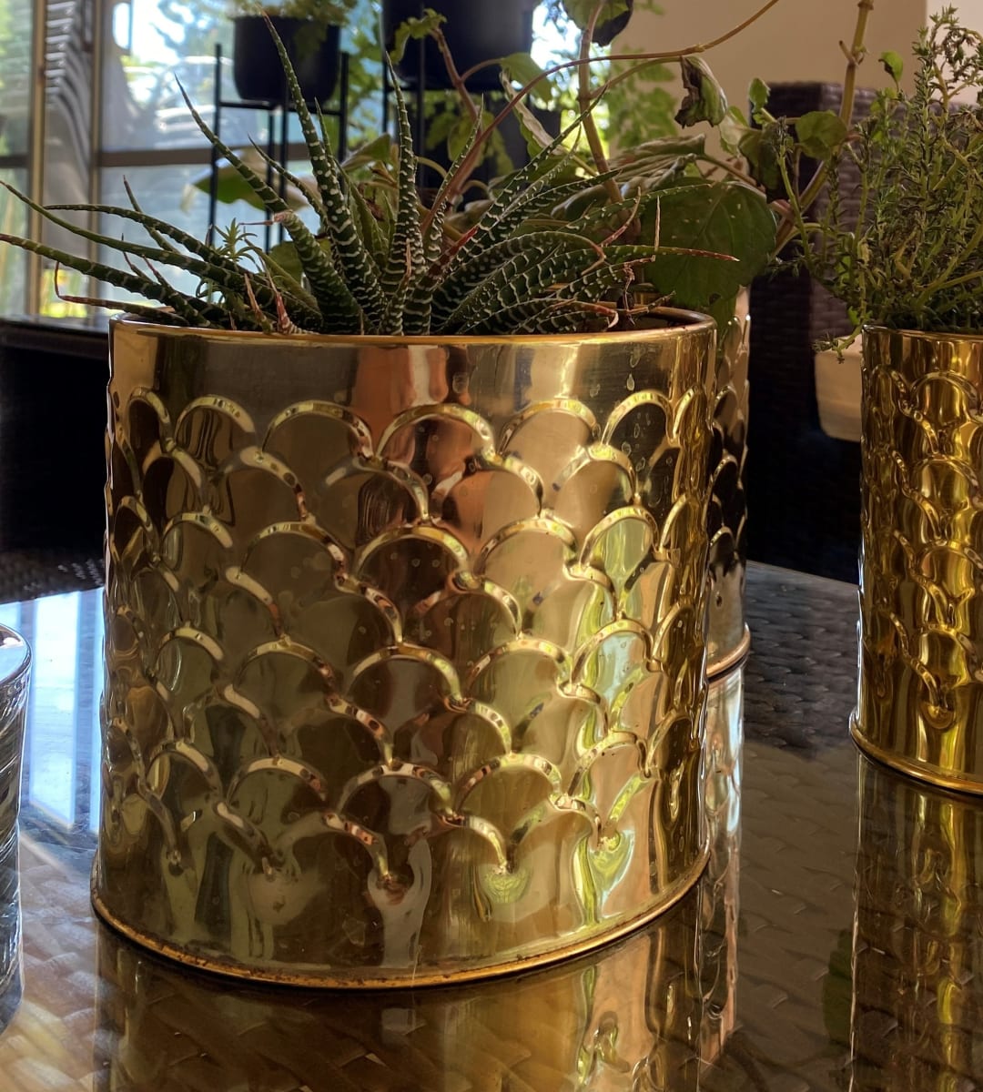 Set 3 Maceteros Dorados Textura 21x21x17cm, 18x18x16cm y 14x14x16cm4