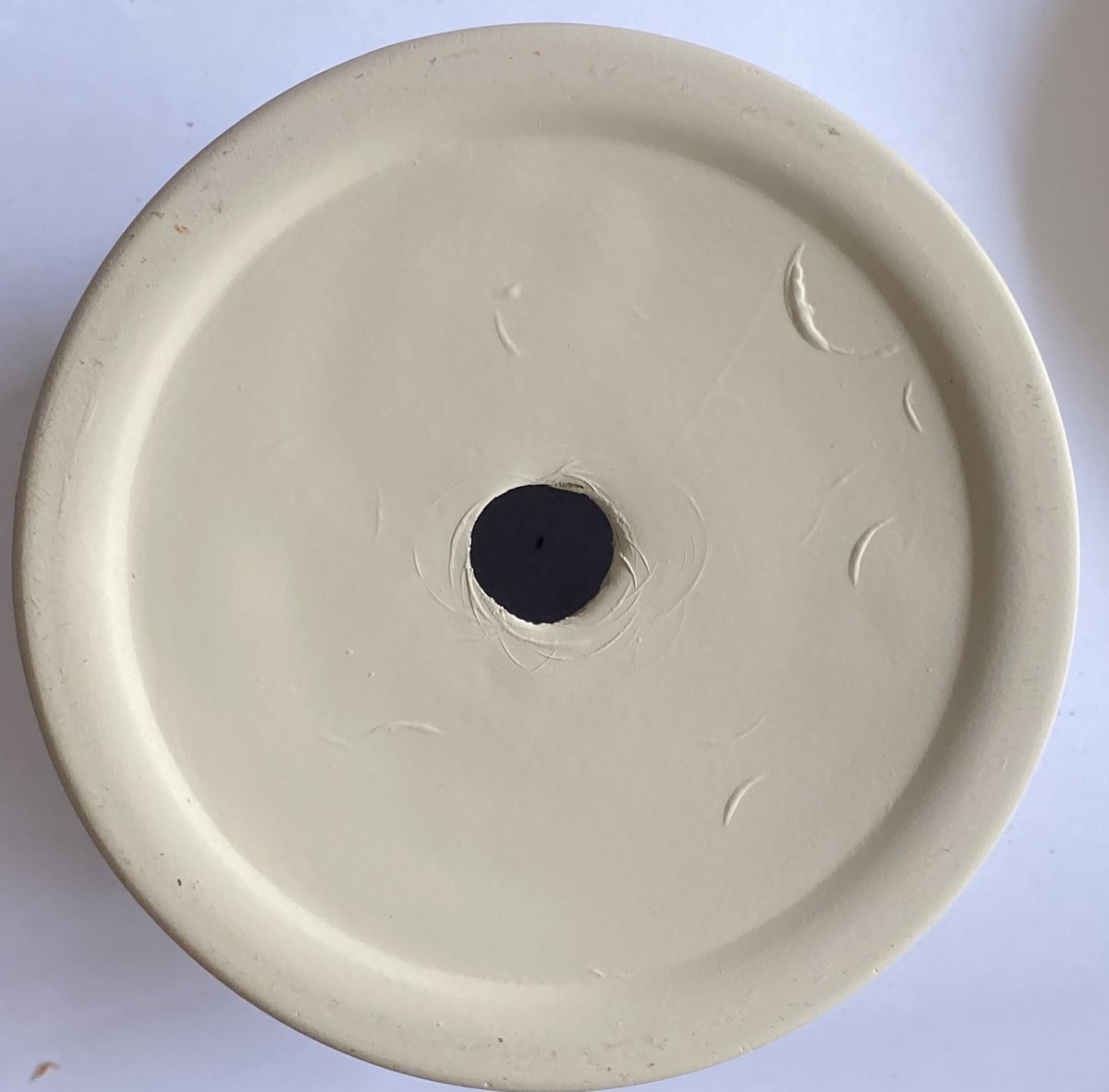 Maceteros Cilindro Con Plato Dorado Crema M5