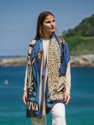 BUFANDA ANIMAL PRINT LANA CON SEDA2