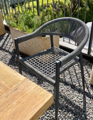 SILLA WICKER GRIS