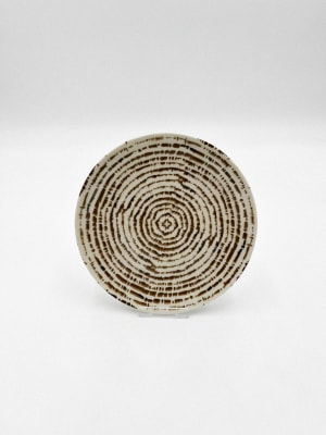 PLATO POSTRE TRIBAL DOTS BROWN1