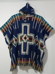 PONCHO CRUZADO AZUL MARINO