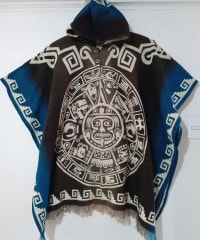 PONCHO CALENDARIO MAYA AZUL
