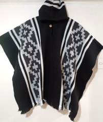 PONCHO NEGRO CHACANA  MAPUCHE