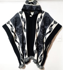 PONCHO ALPACA  REVERSIBLE NEGRO GRIS