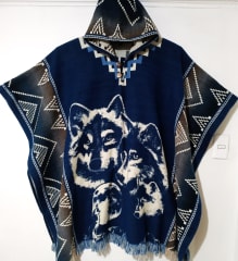 PONCHO ALPACA FAMILIA DE LOBOS AZULINO