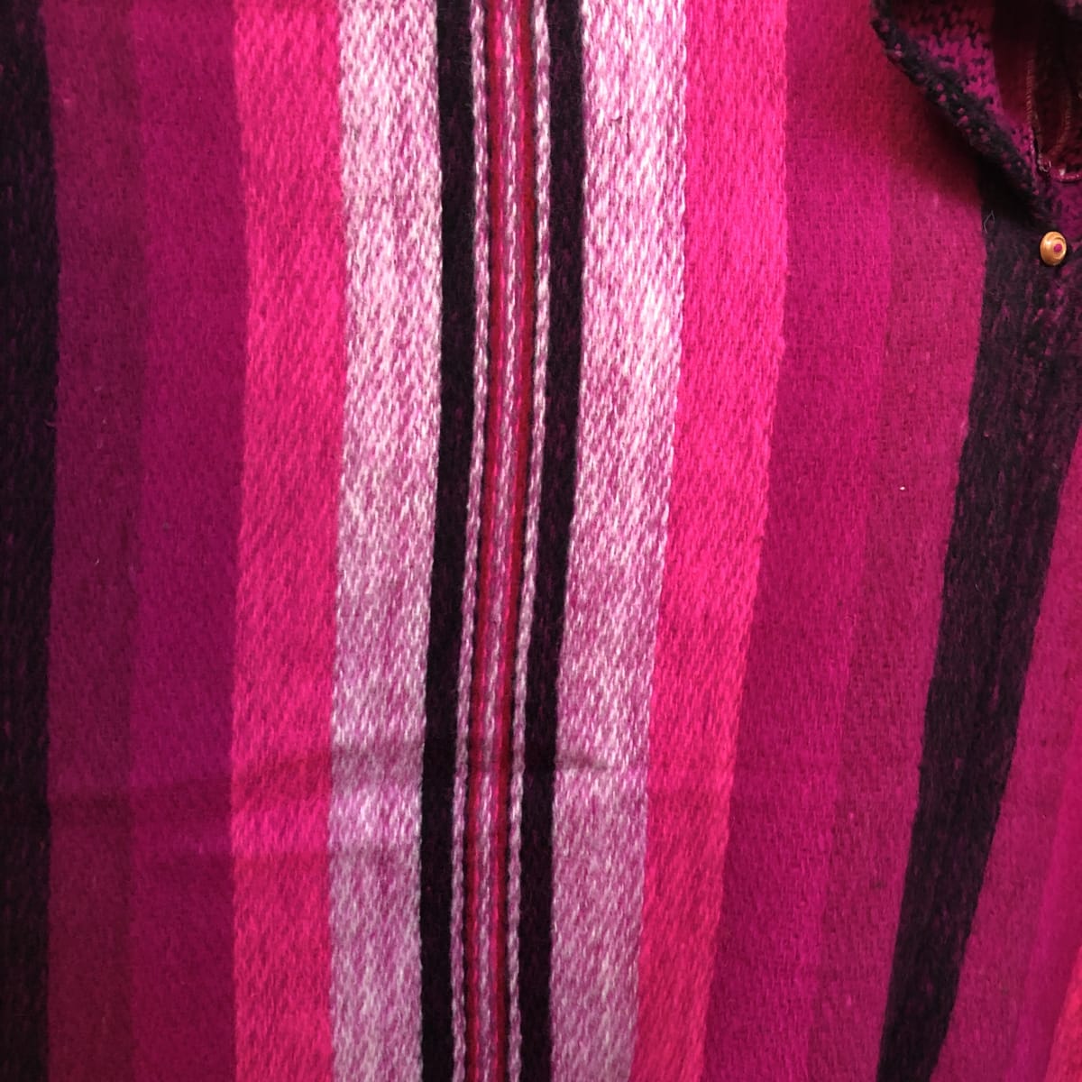 PONCHO MATICES ROSADOS2