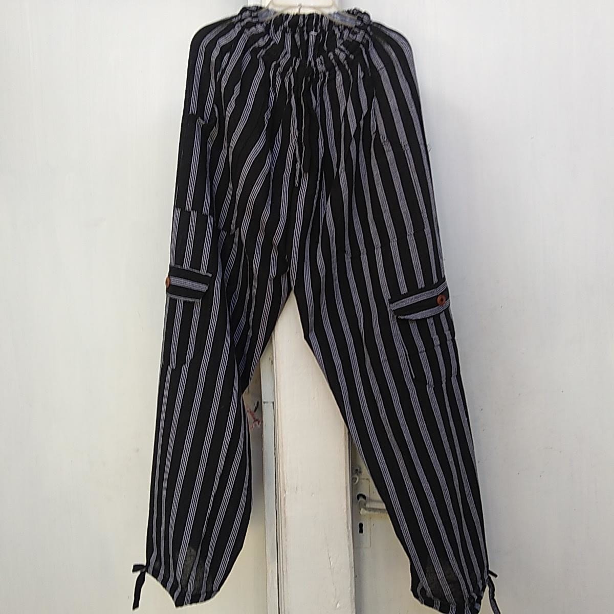 PANTALÓN RAYADO  NEGRO BLANCO1