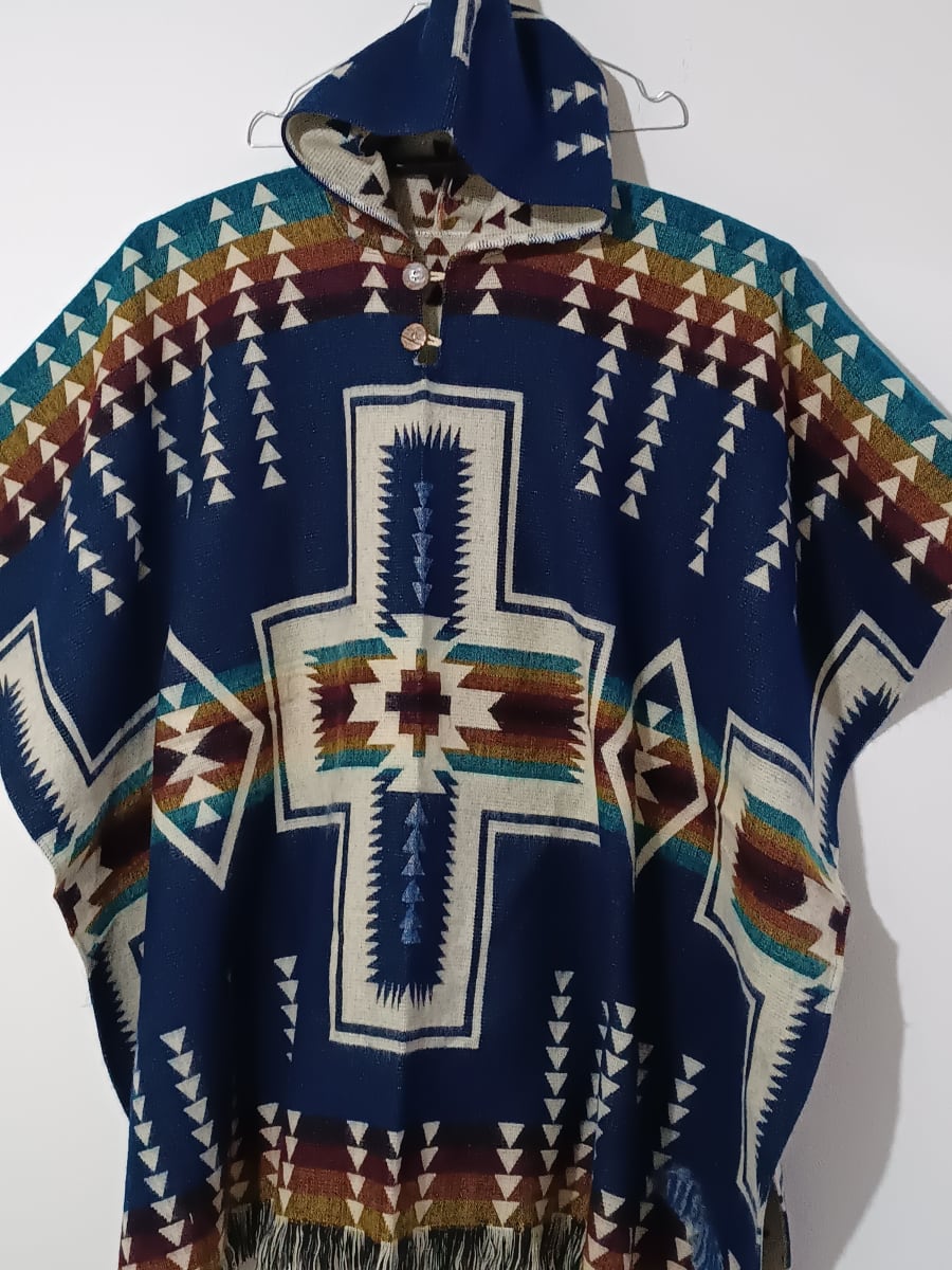 PONCHO CRUZADO AZUL MARINO2