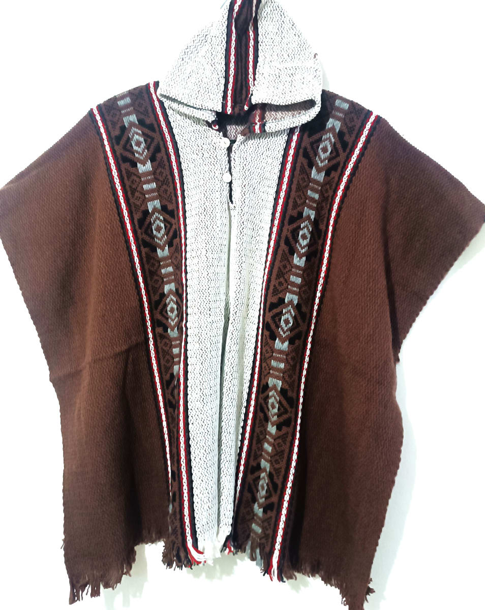 PONCHO CHACANA1