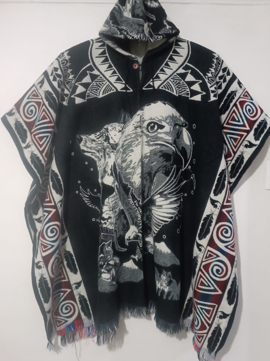 PONCHO  AGUILA LOBO1