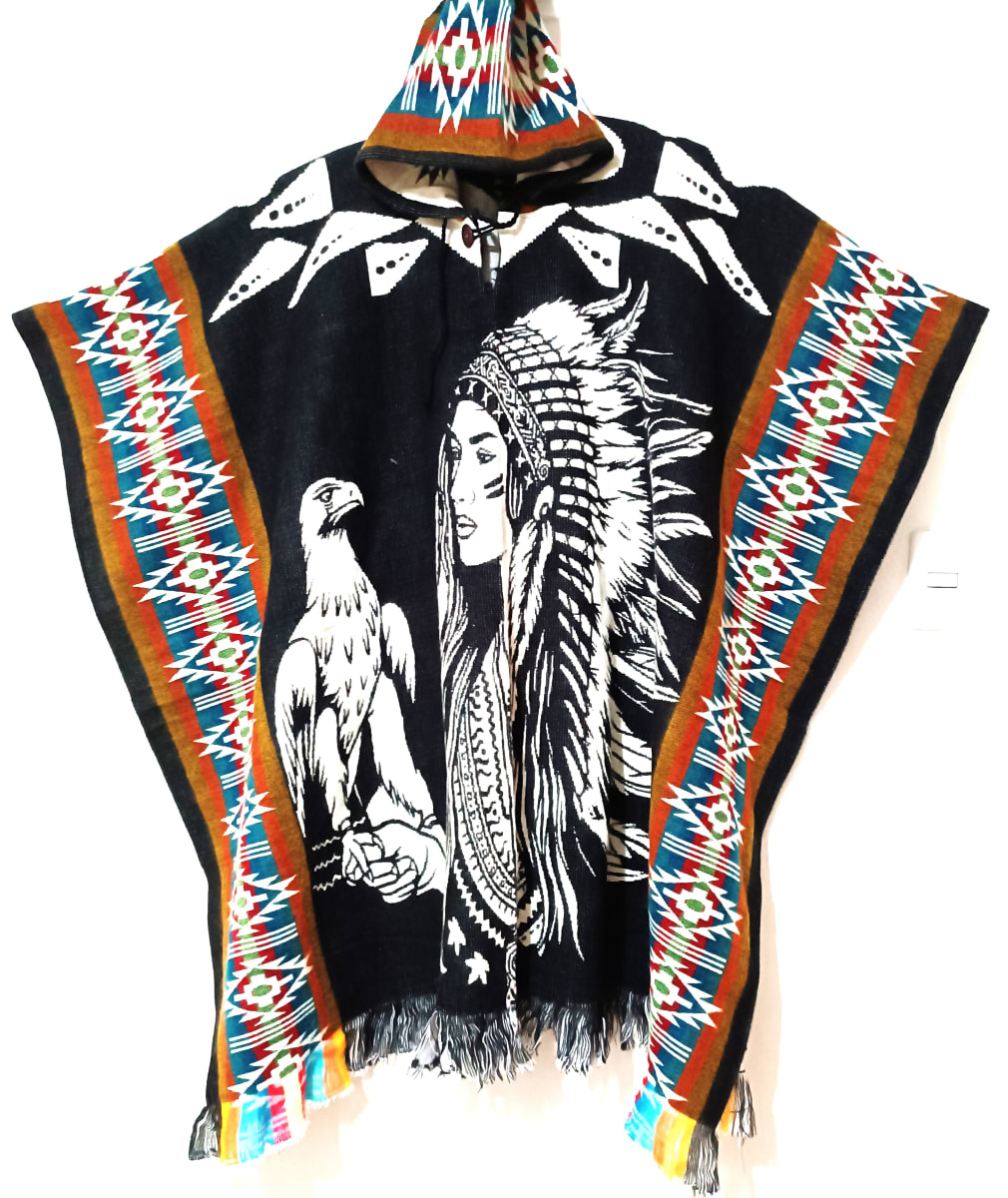 PONCHO INDIA Y SU AGUILA1