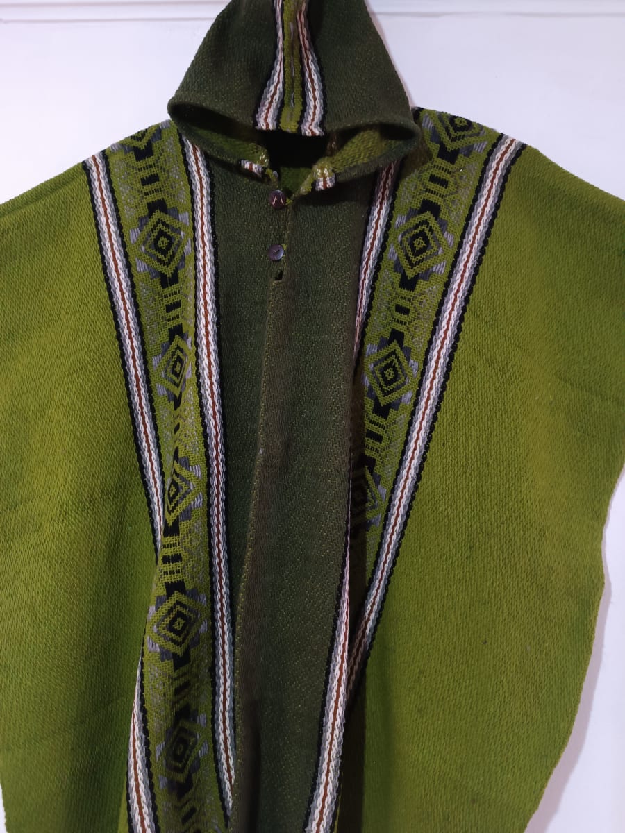 PONCHO CHACANA VERDE MANZANA2