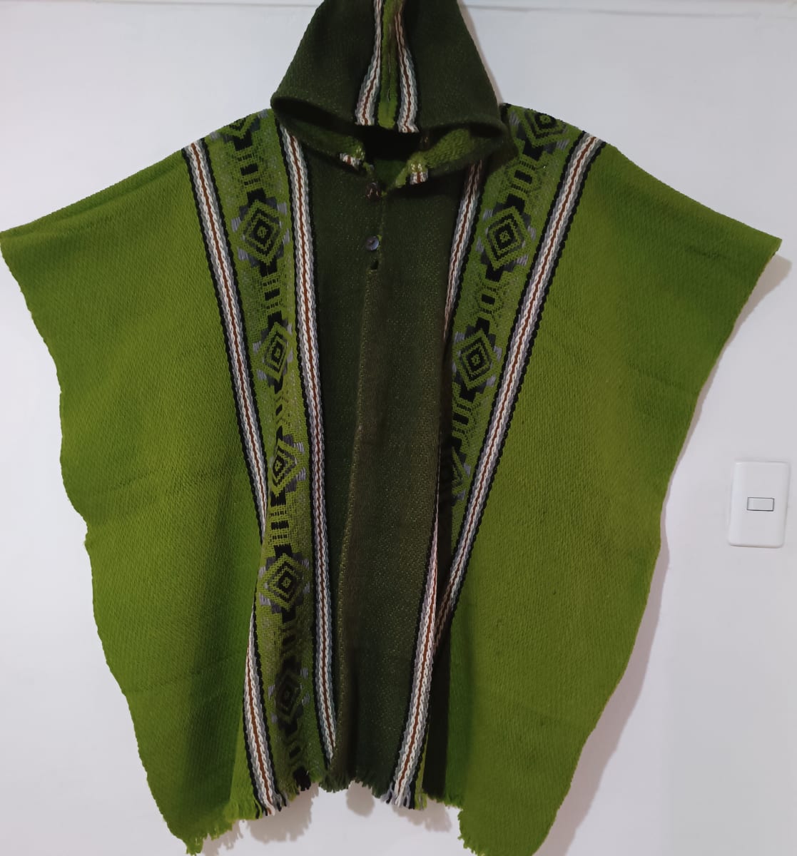 PONCHO CHACANA VERDE MANZANA1