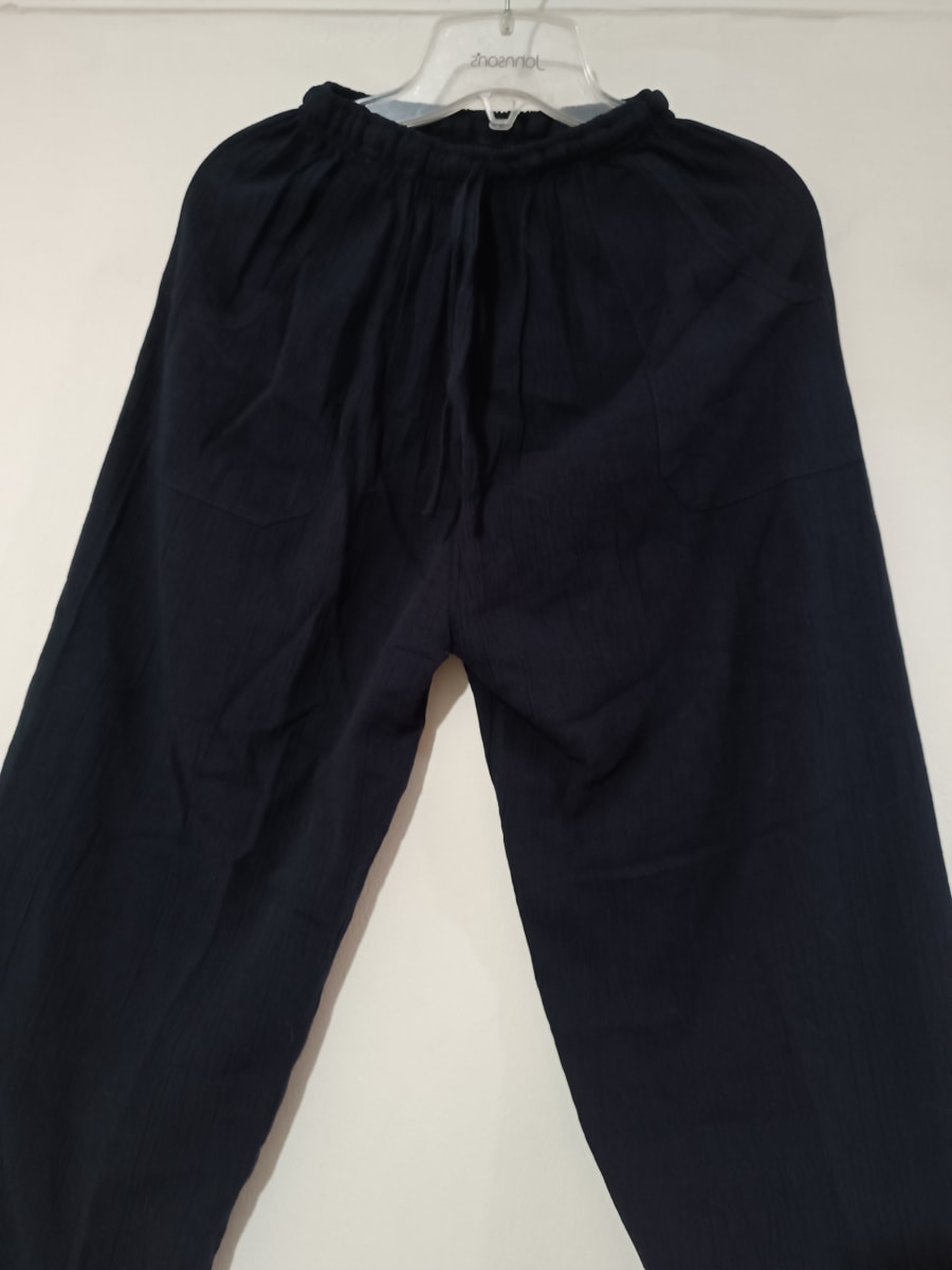 PANTALÓN DE ALGODÓN NEGRO LISO2